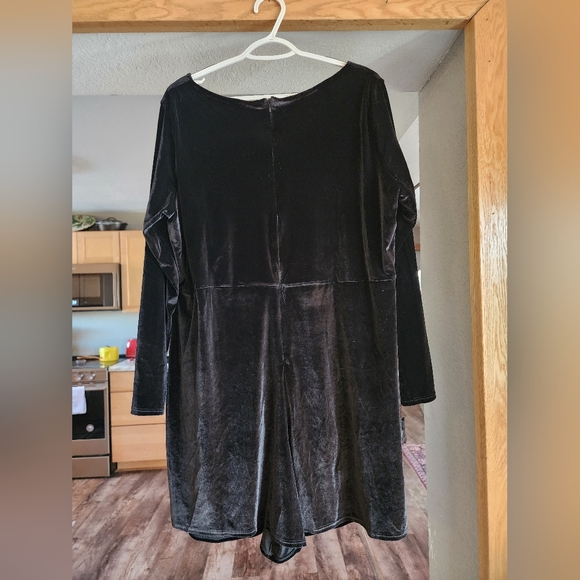 ASOS Curve Velvet Romper - Picture 2 of 3